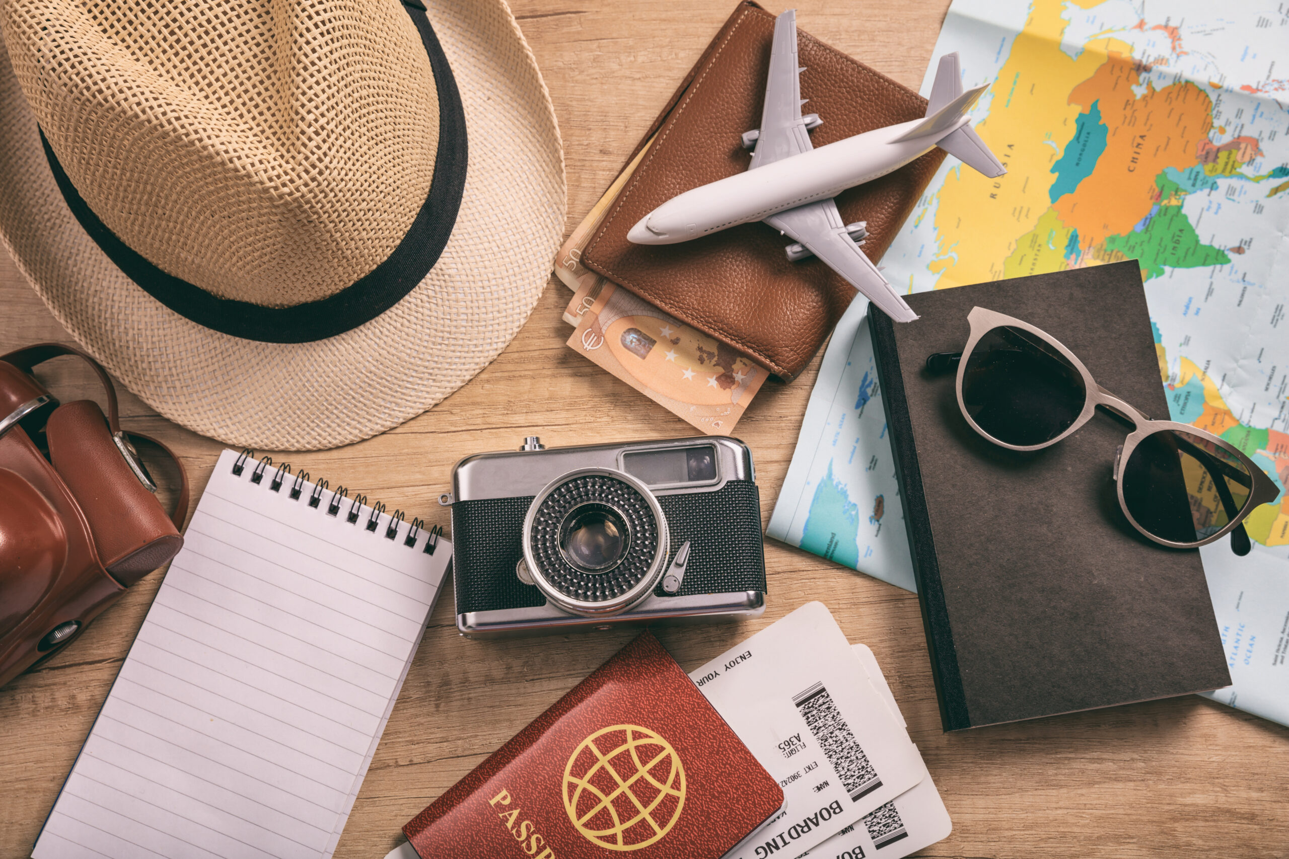 travel and vacation accessories top view 2026 01 07 01 40 07 utc